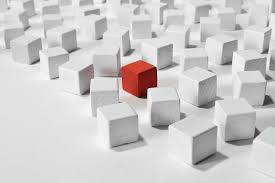 Unique   s elling    proposition red box in middle of white 8 21 23images  2 